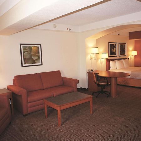 La Quinta Inn By Wyndham Austin Capitol / Downtown Εξωτερικό φωτογραφία