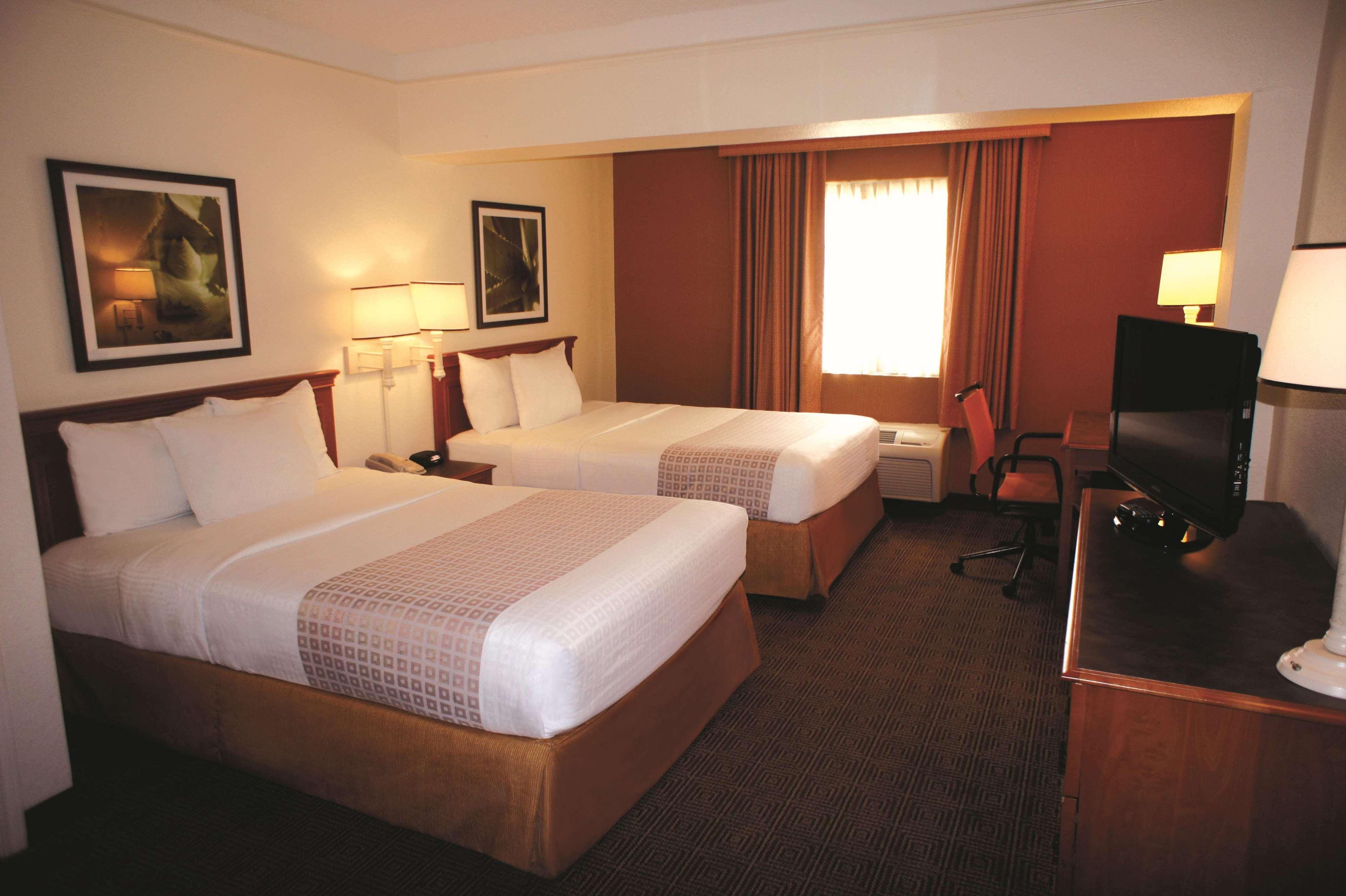 La Quinta Inn By Wyndham Austin Capitol / Downtown Εξωτερικό φωτογραφία